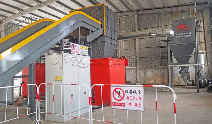 0616_1592276966499168.jpg 大件垃圾破碎處理成套設(shè)備1.jpg