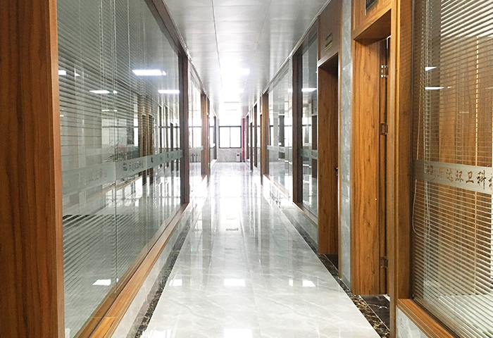 華達環(huán)衛(wèi)科技辦公樓走廊